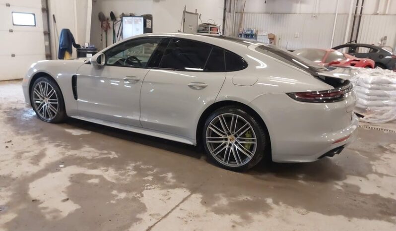 
								2018 Porsche Panamera full									
