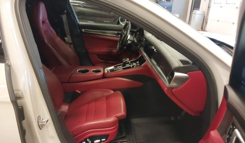 
								2018 Porsche Panamera full									