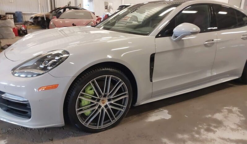 
								2018 Porsche Panamera full									