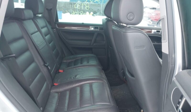 
								2006 Volkswagen Touareg full									