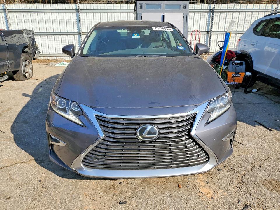 2017 Lexus ES
