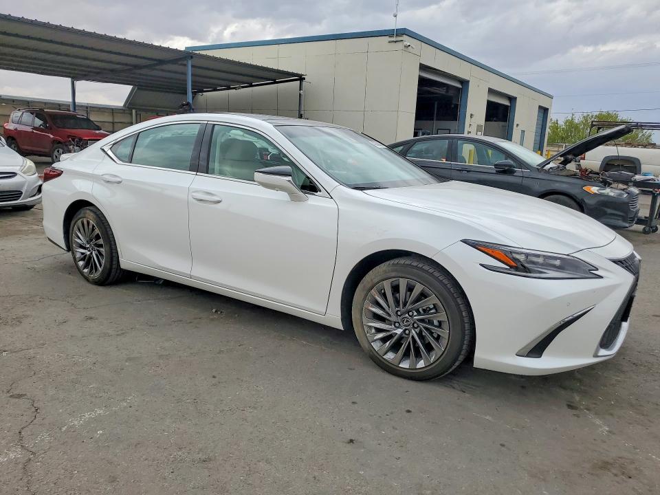 2025 Lexus Es 350