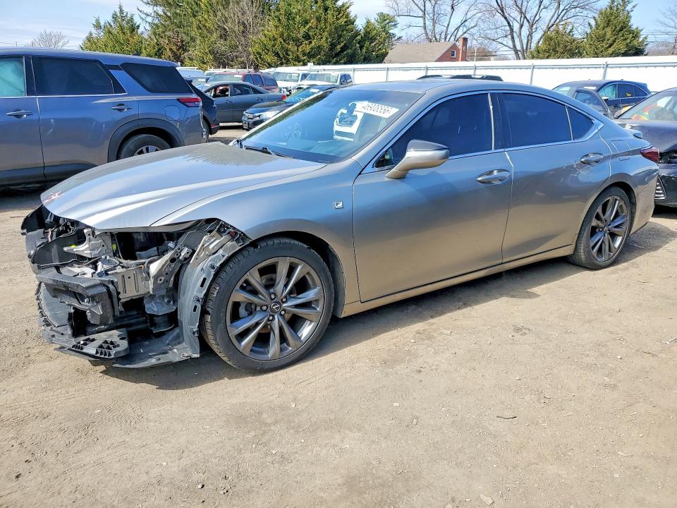 2019 Lexus ES