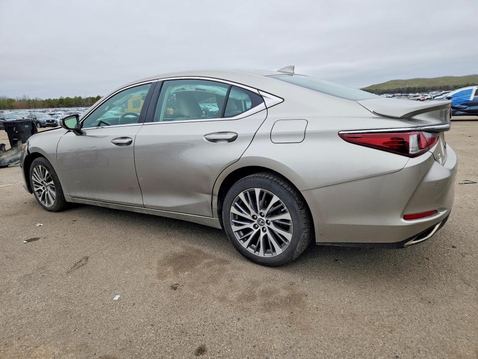 2020 Lexus ES