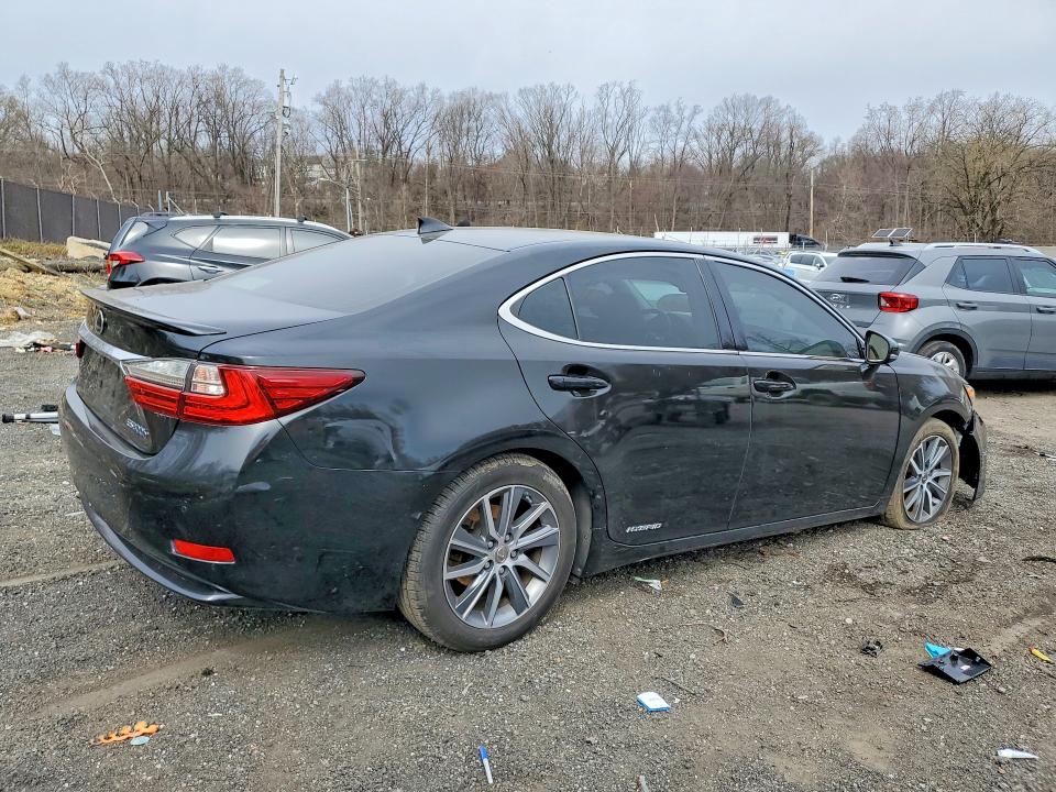 2017 Lexus ES