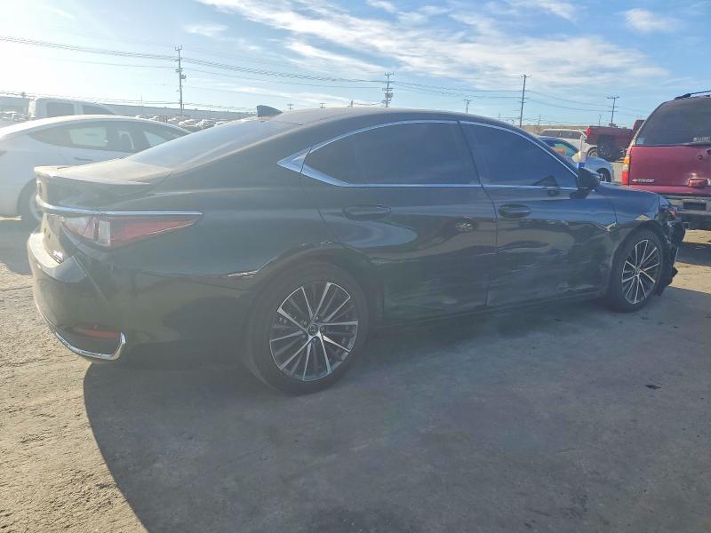 2025 Lexus ES