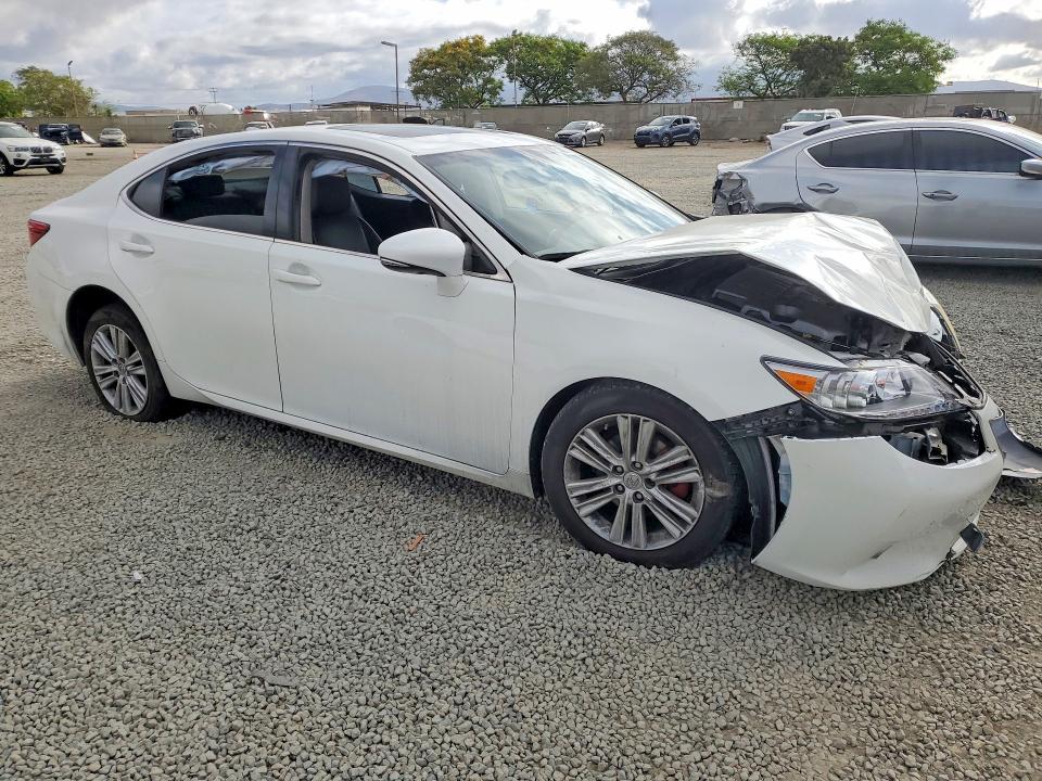 2015 Lexus ES