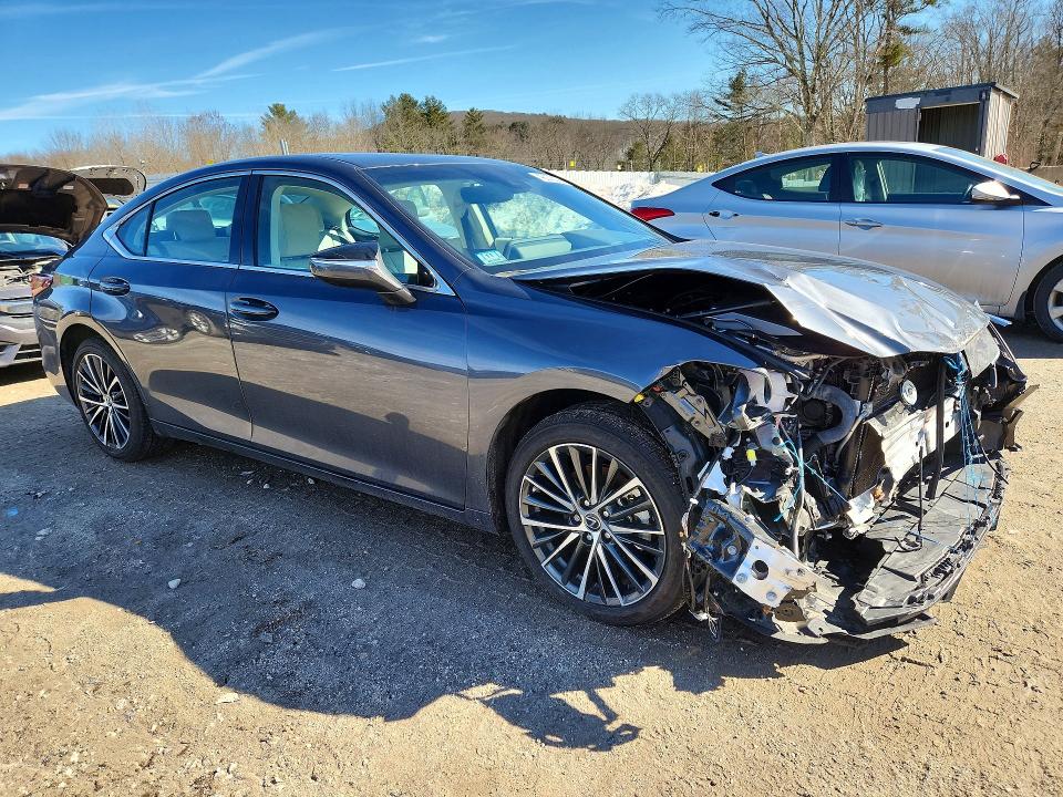 2024 Lexus ES