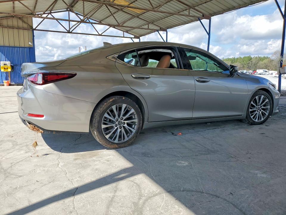 2021 Lexus ES