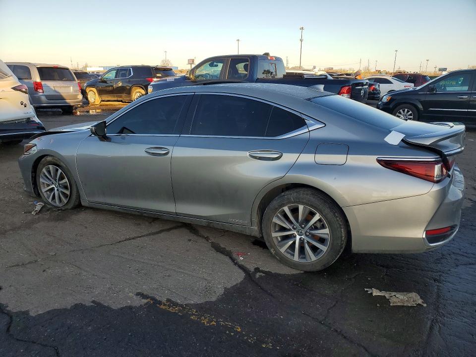 2021 Lexus ES