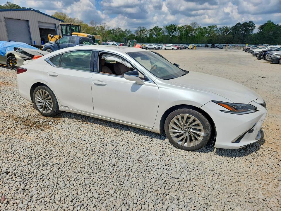 2019 Lexus ES