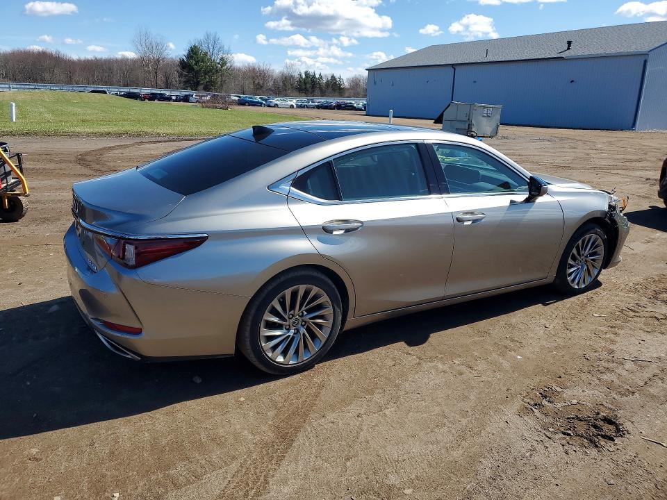 2019 Lexus ES
