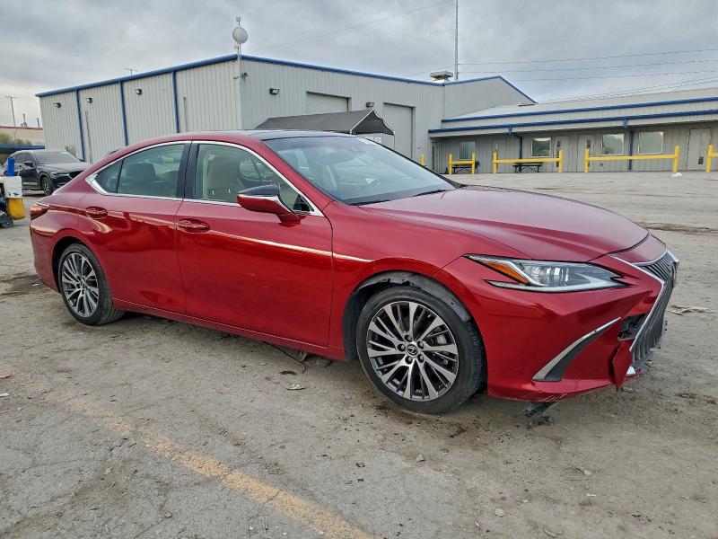2019 Lexus ES