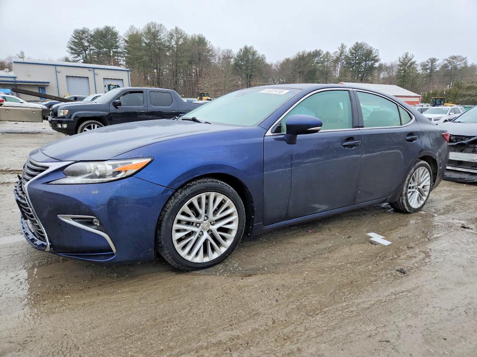 2016 Lexus ES