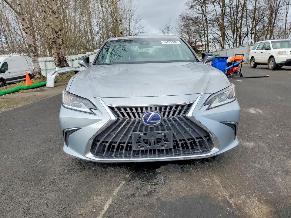 2022 Lexus ES
