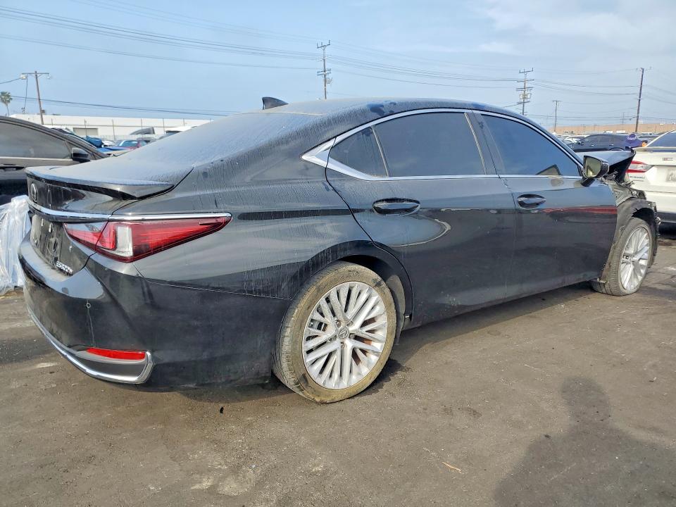 2025 Lexus ES