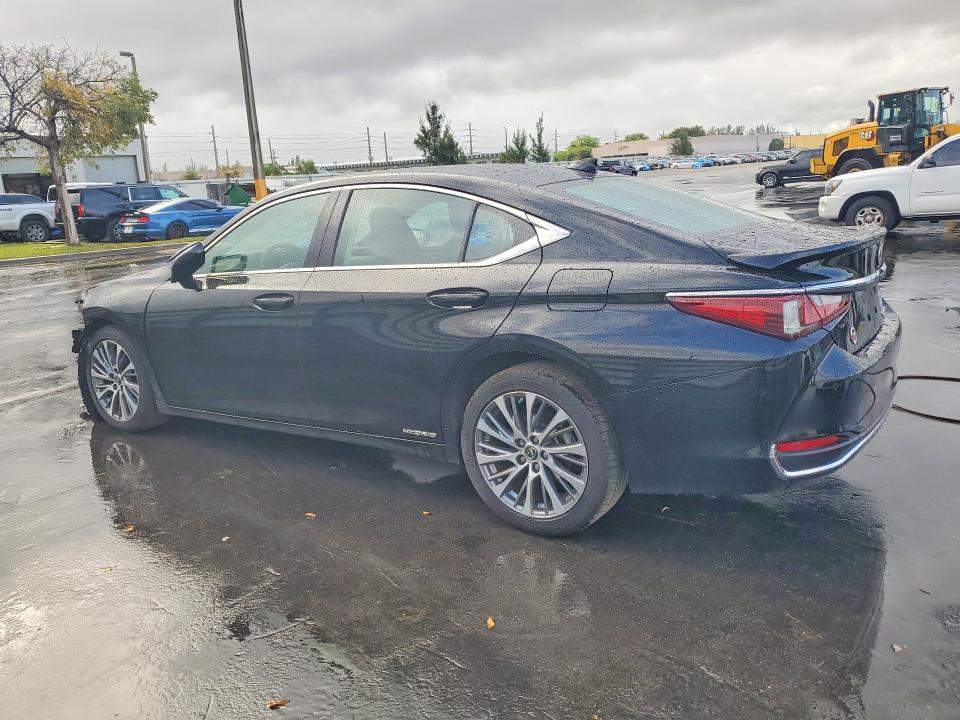 2020 Lexus ES