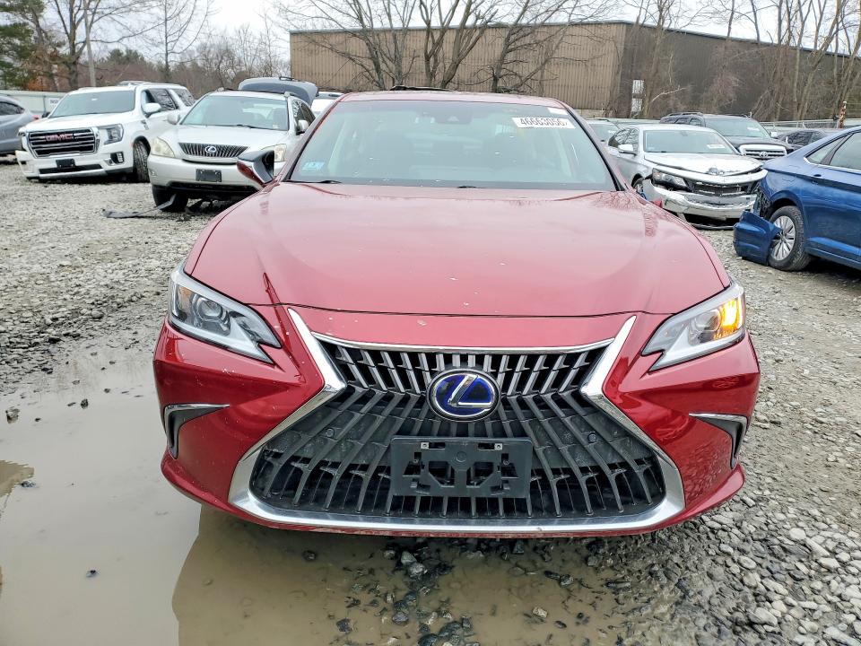 2022 Lexus ES