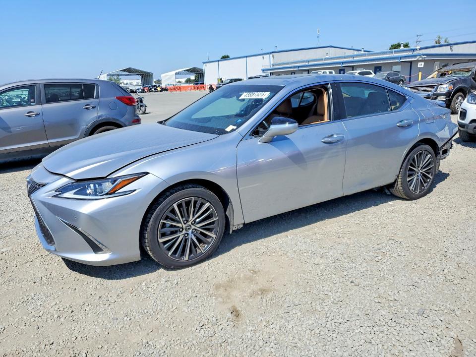 2023 Lexus ES