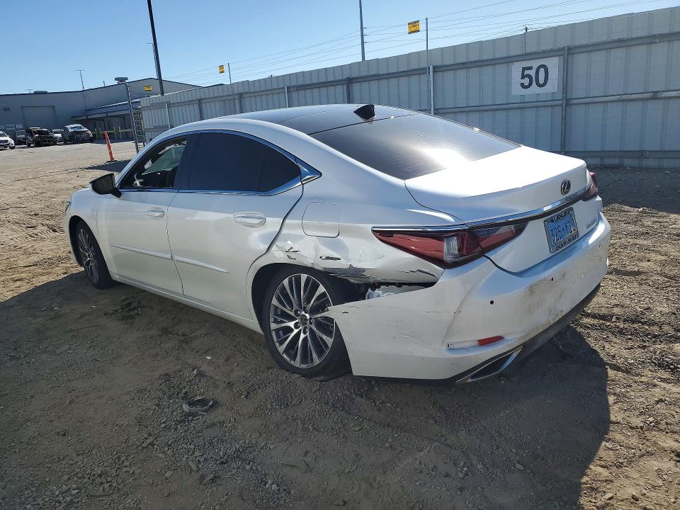 2019 Lexus ES