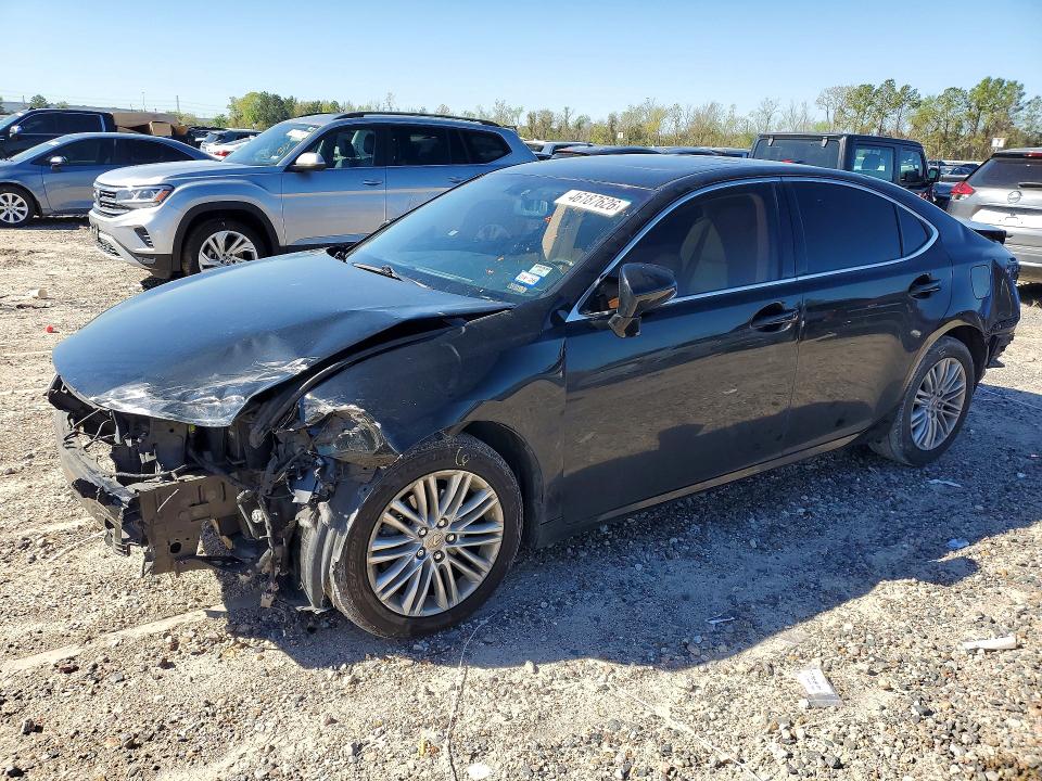 2015 Lexus ES