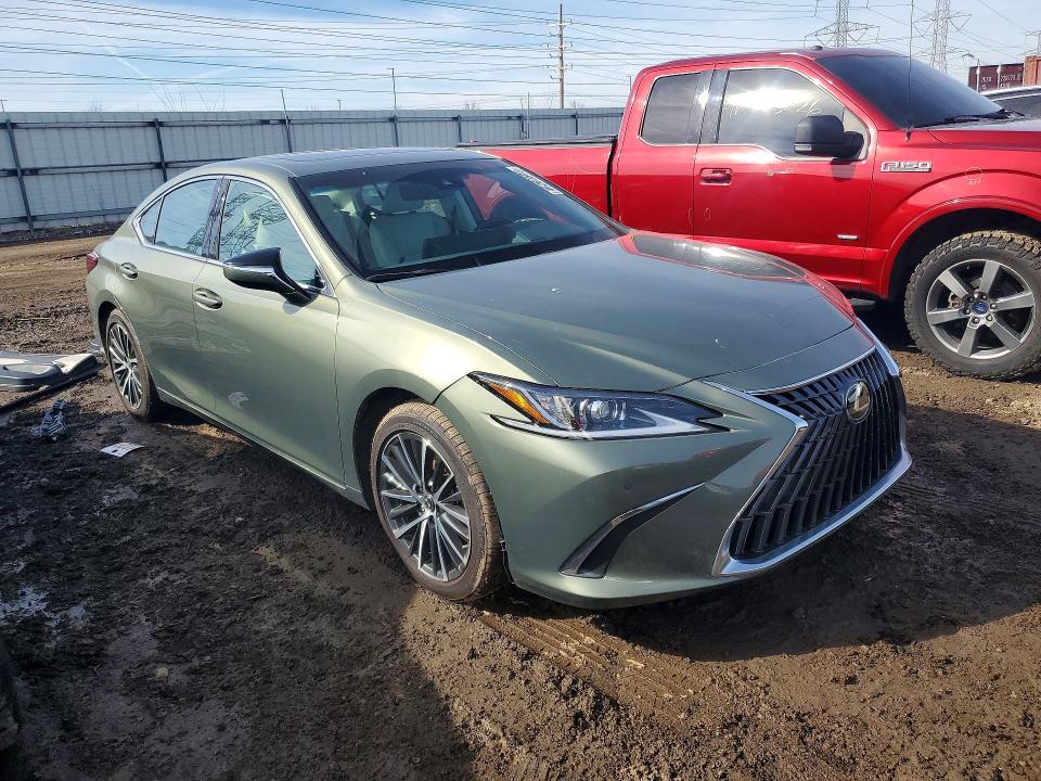 2025 Lexus ES