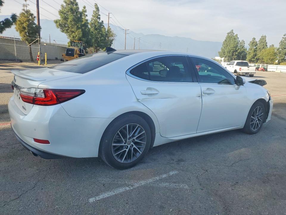 2017 Lexus ES