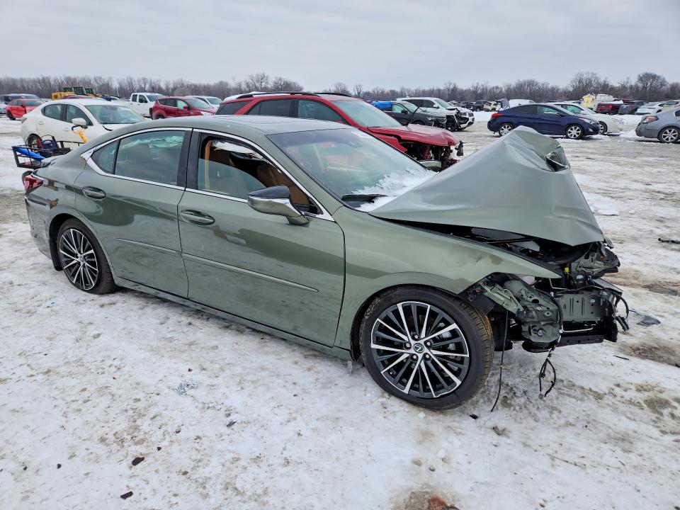 2024 Lexus ES