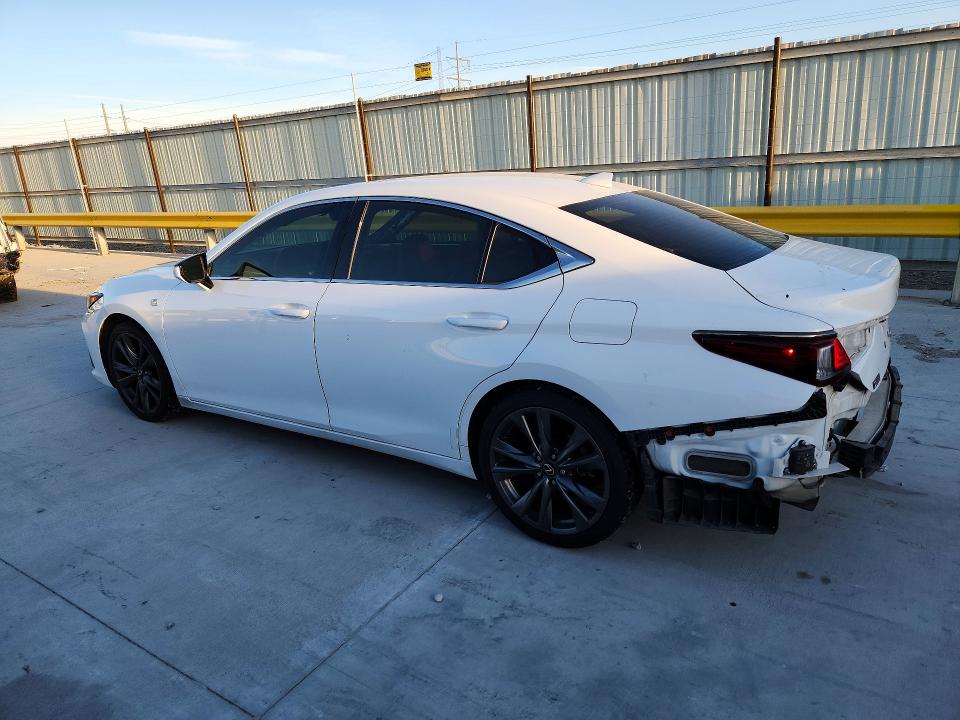 2019 Lexus ES