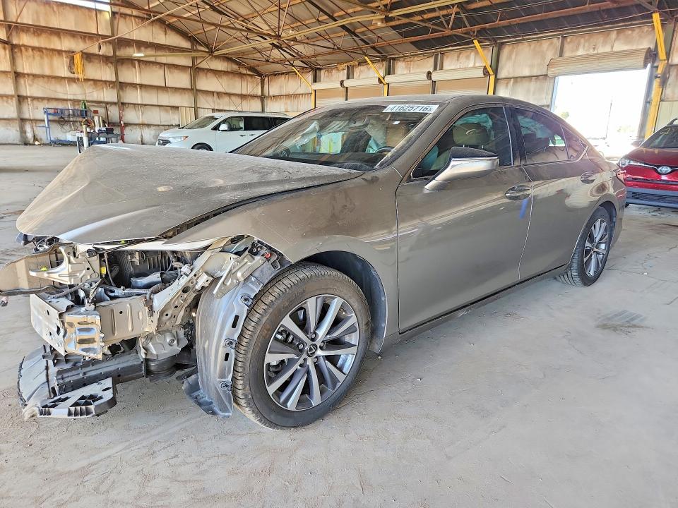 2021 Lexus ES