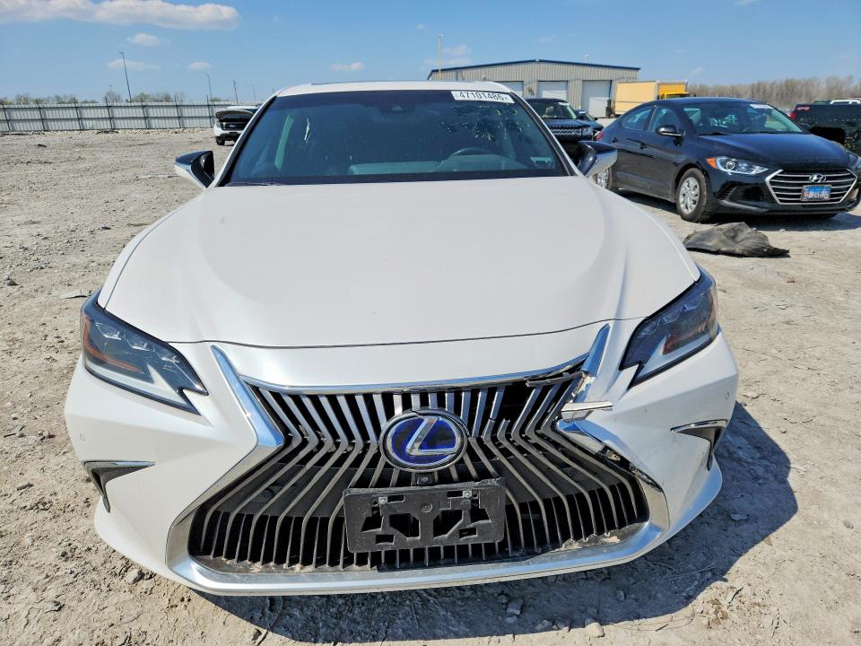 2021 Lexus ES