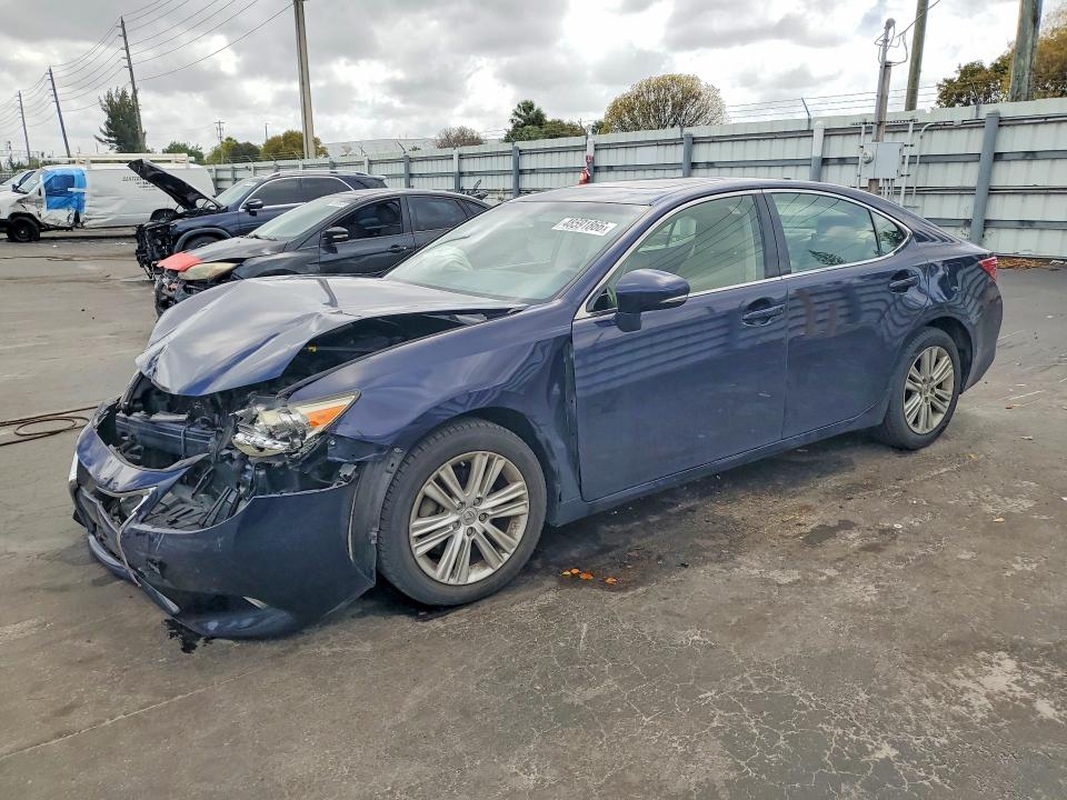 2015 Lexus ES