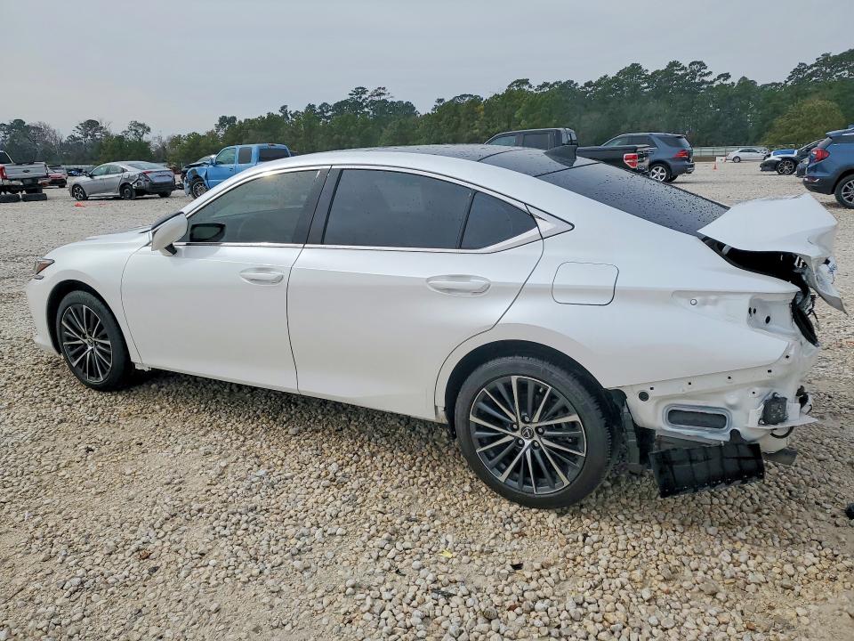 2025 Lexus ES