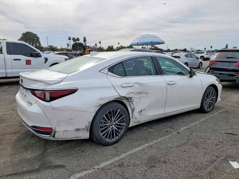 2024 Lexus ES