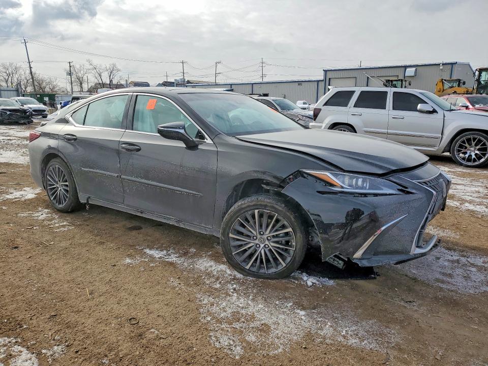 2022 Lexus ES