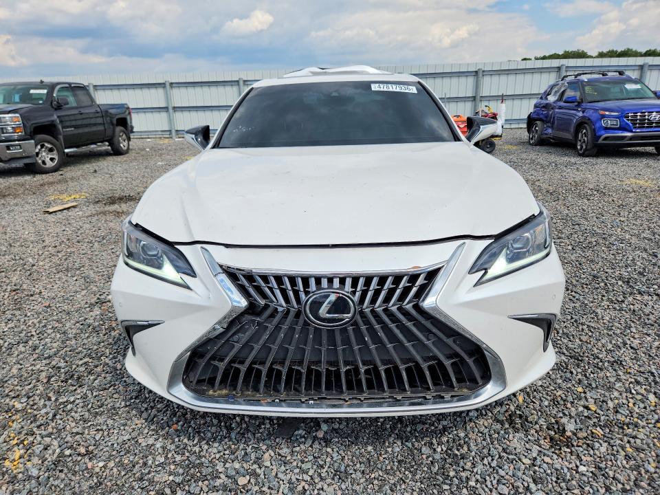 2022 Lexus ES