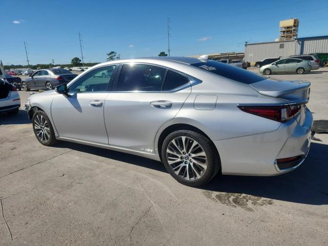 2019 Lexus ES