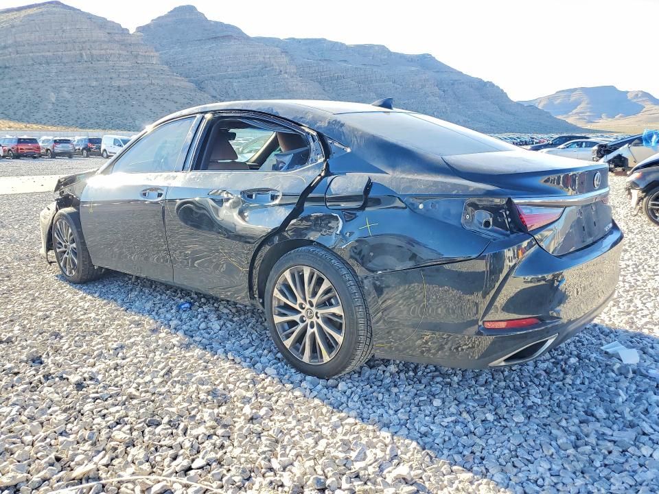 2021 Lexus ES