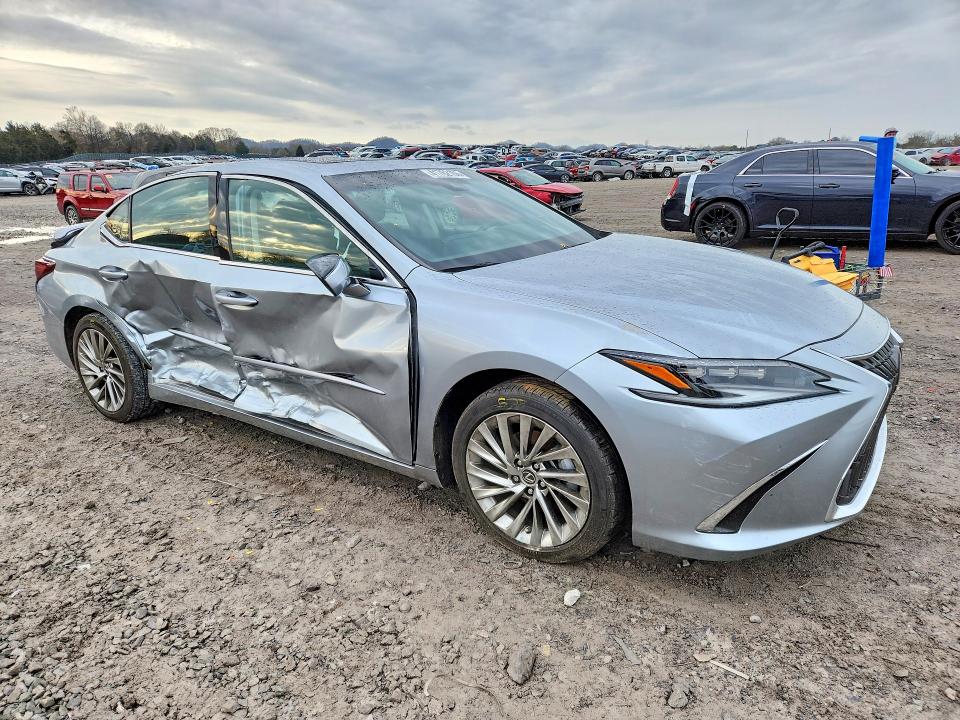2022 Lexus ES