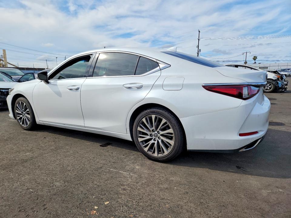 2021 Lexus ES