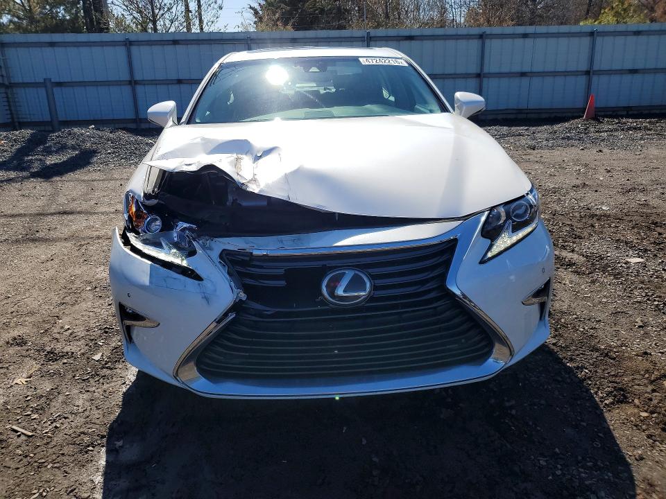 2017 Lexus ES