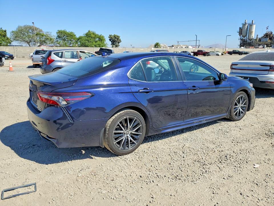 2022 Toyota Camry sola