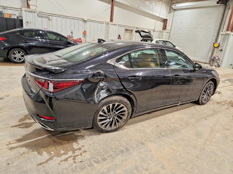 2025 Lexus ES