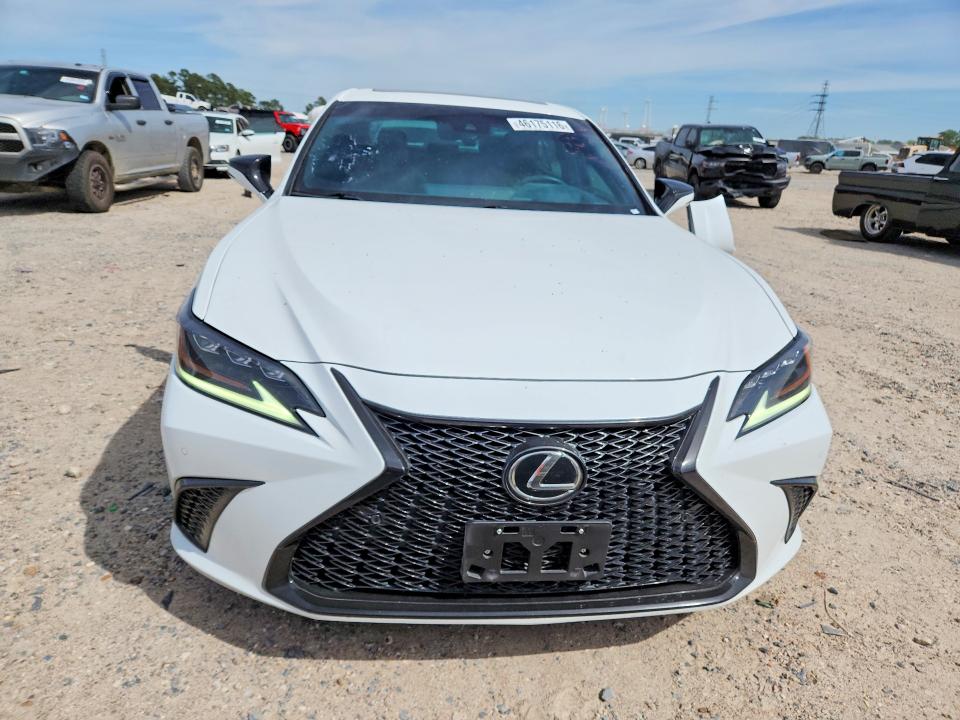2019 Lexus ES
