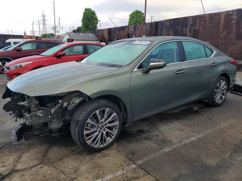 2021 Lexus ES