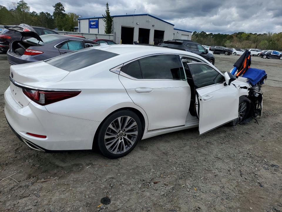2019 Lexus ES
