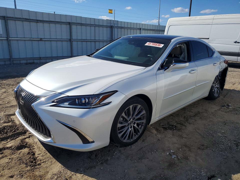 2019 Lexus ES