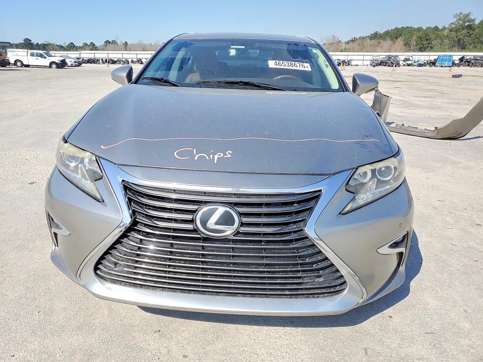 2016 Lexus ES