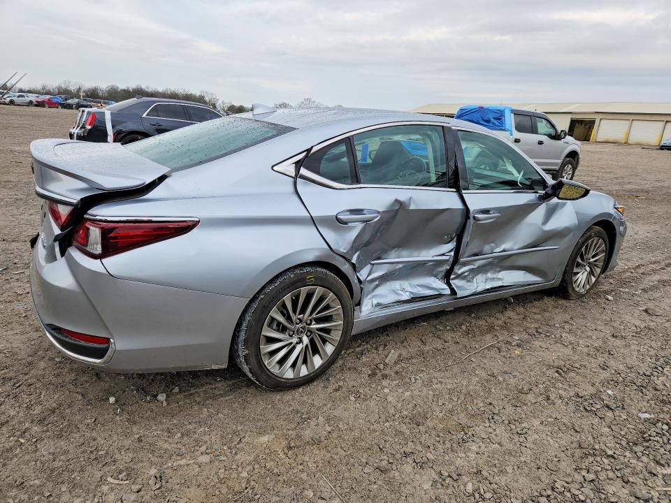 2022 Lexus ES
