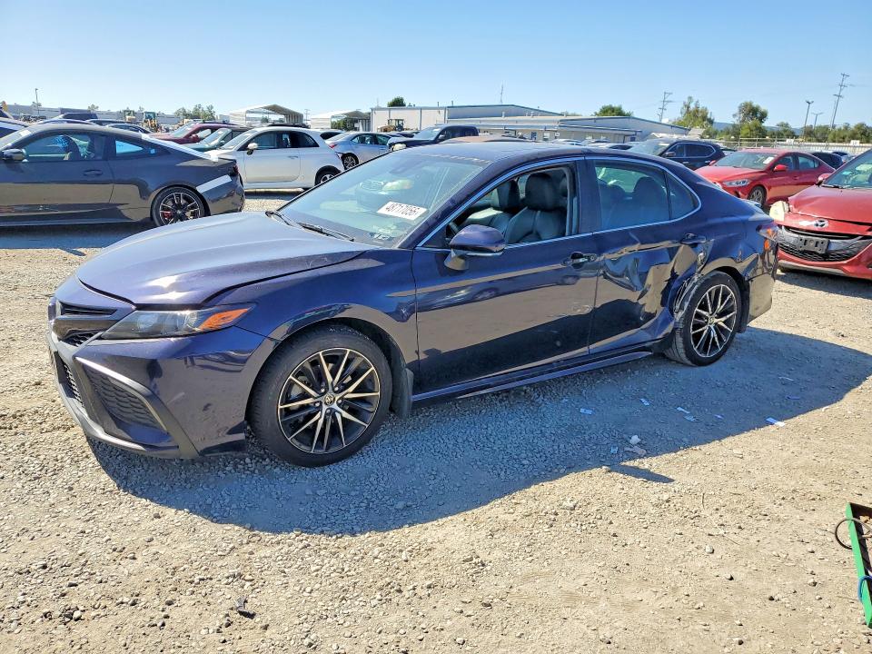 2022 Toyota Camry sola